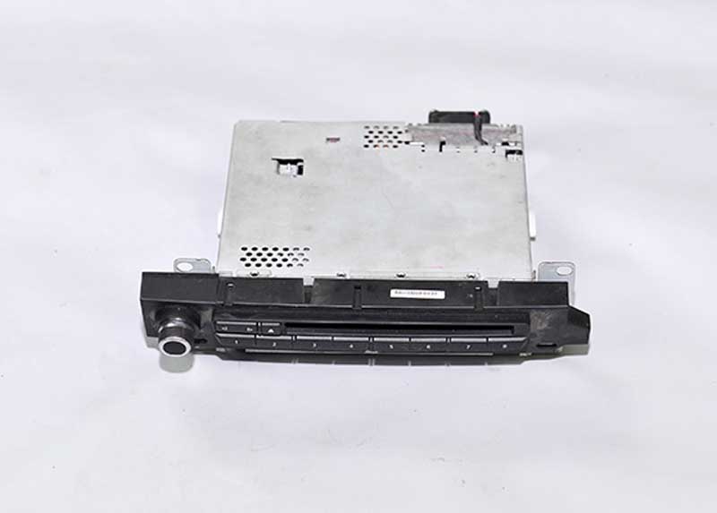 BMW X1 SERİSİ ÇIKMA YEDEK PARÇA BMW-ÇIKMA-YEDEK-PARÇA-E-90-3-SERİSİ-CD-ÇALAR-(1)